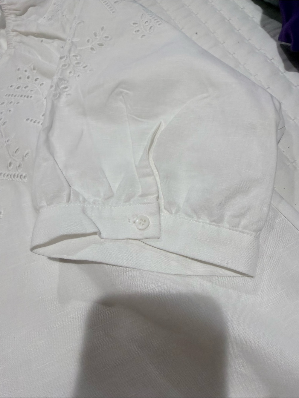 Sanctuary White Eyelet V-Neck Women's Top NWOT Size Large - Picture 3 of 7